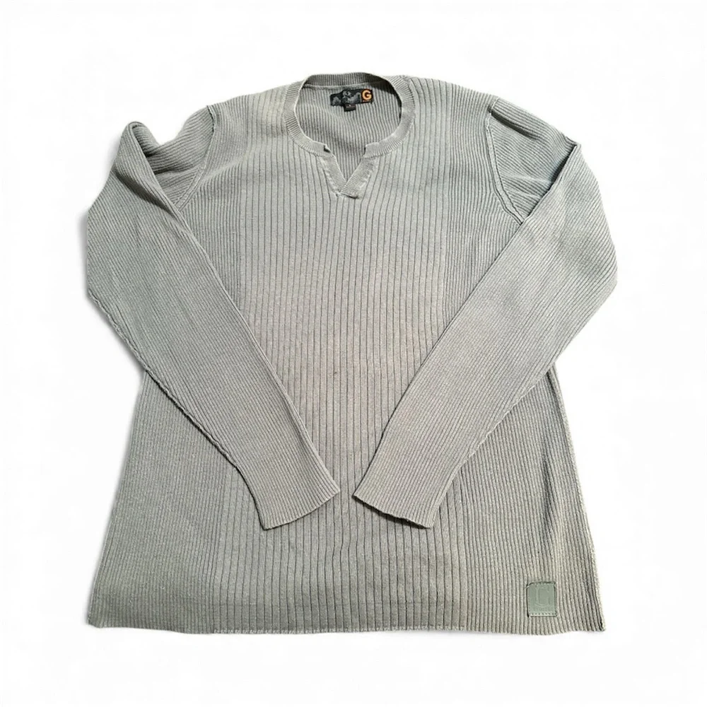 G by Guess Light Gray V-Neck Sweater Size L
